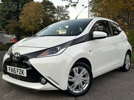 TOYOTA AYGO 1.0 VVT-i x-pression x-wave Euro 5 5dr Euro 5